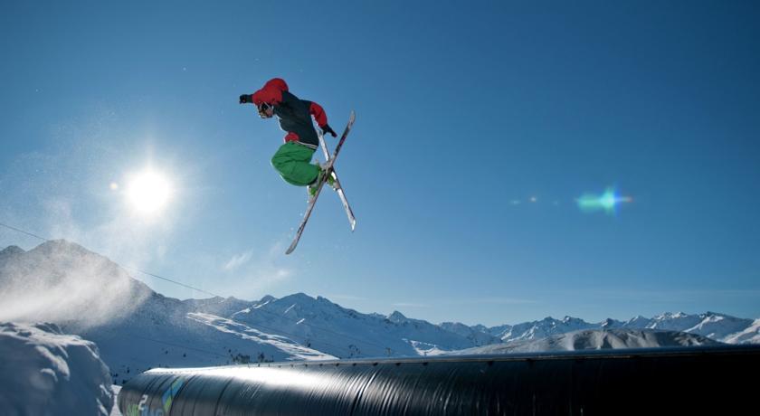 Land On The Kppl Mountain Chains Kappl  Zimmer foto